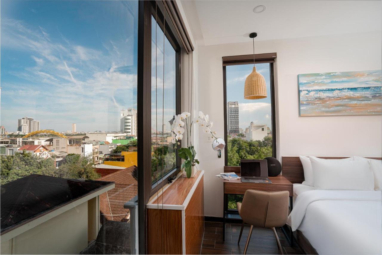 Dragon View Riverfront Hotel Da Nang Exterior photo